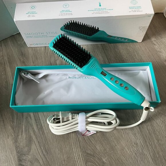 Moroccanoil Smooth Style Ceramic Heated Brush NOB - Picture 3 of 5